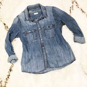 Madewell denim chambray button down top medium